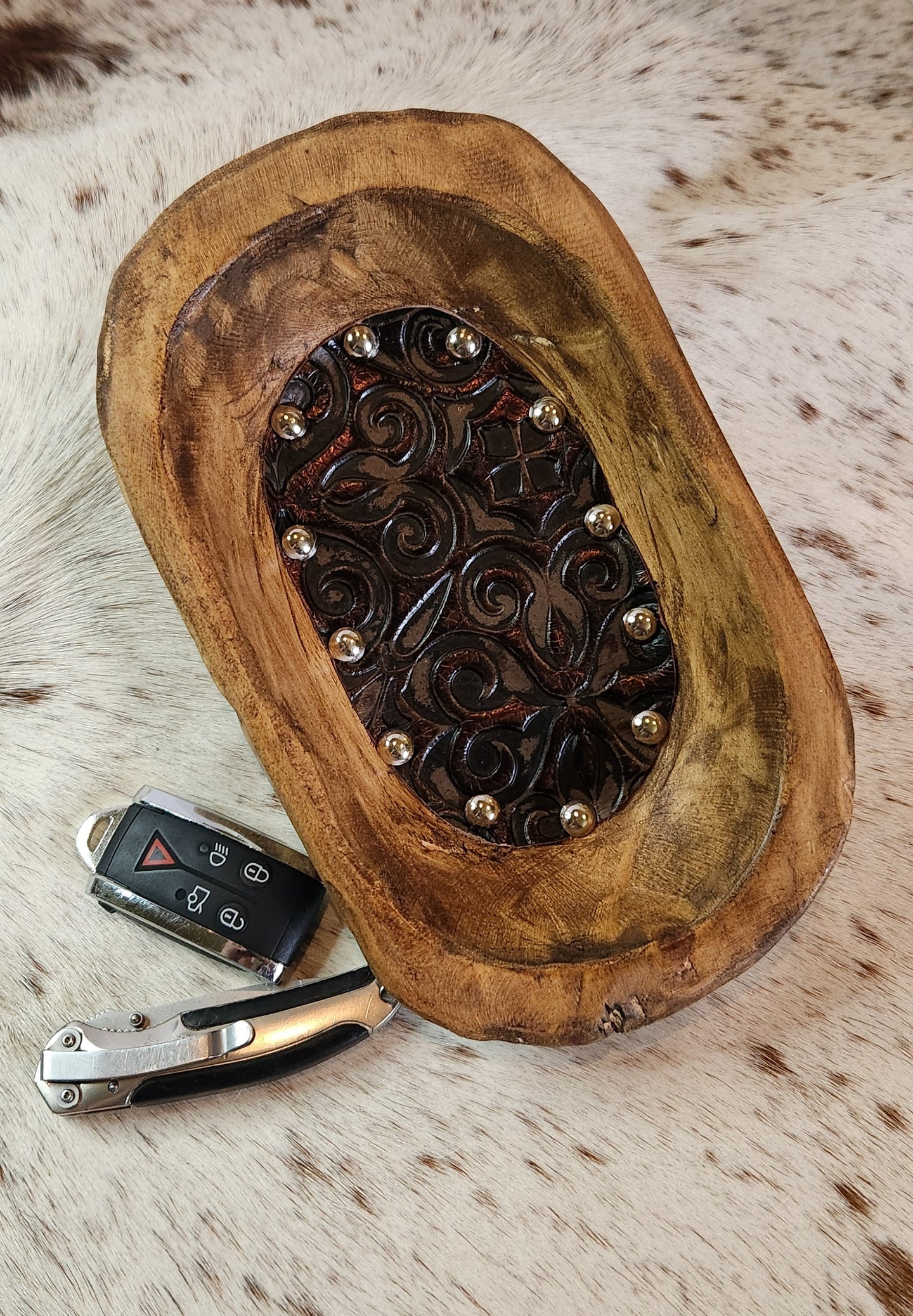 VALET TRAY WOOD BOWL w/EMBOSSED LEATHER