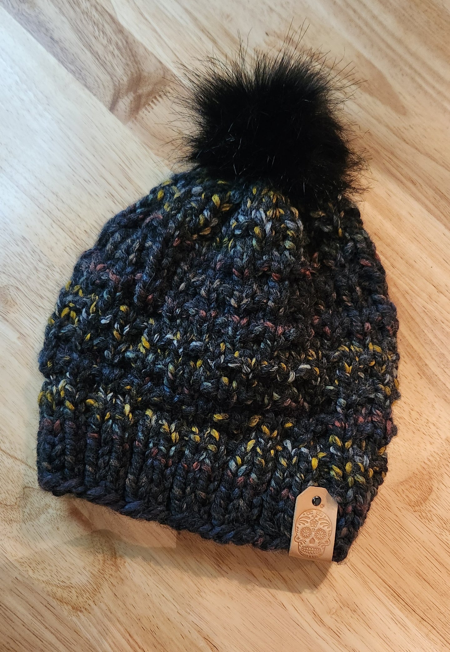 KNIT HAT