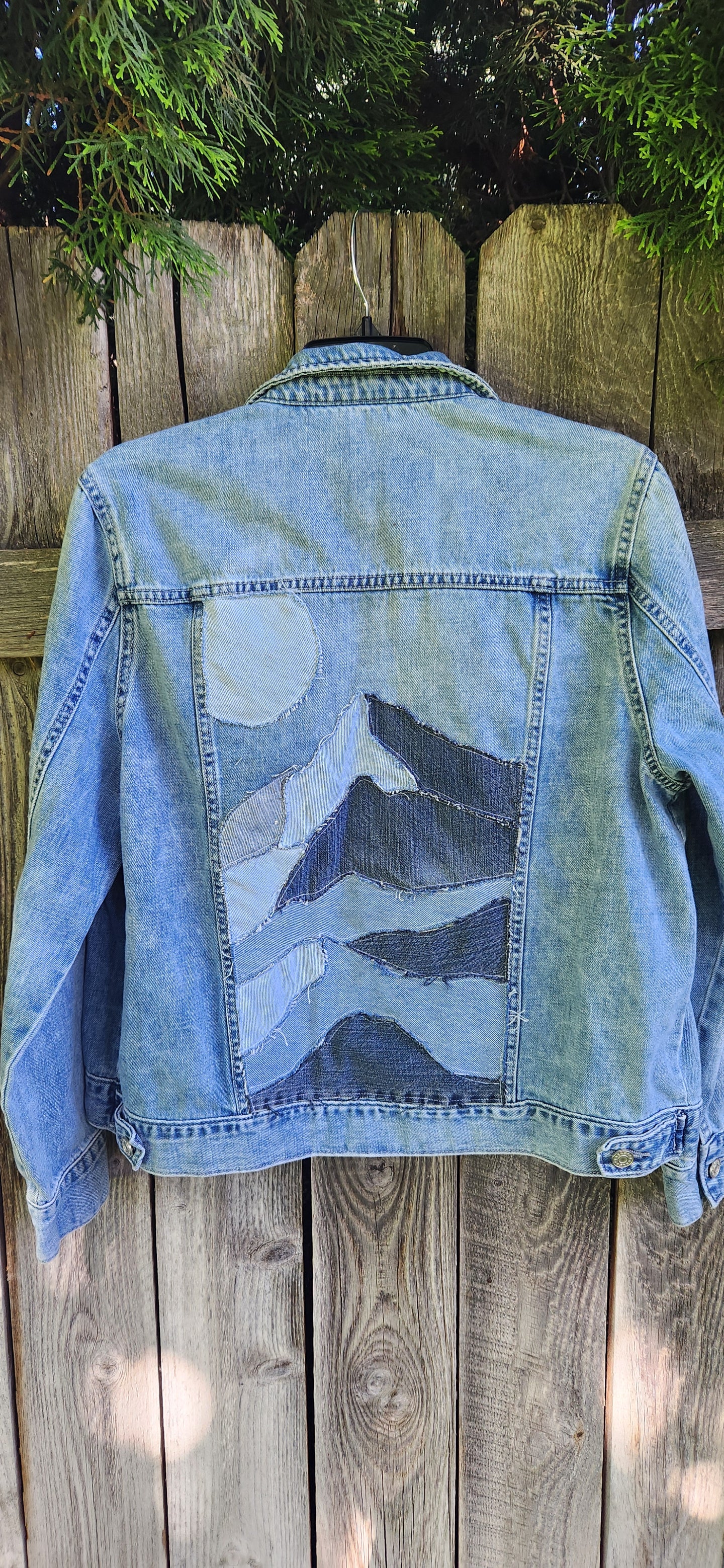 DENIM LANDSCAPE JACKET