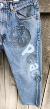 LEVI 501 JEANS- Peace  36 x  34